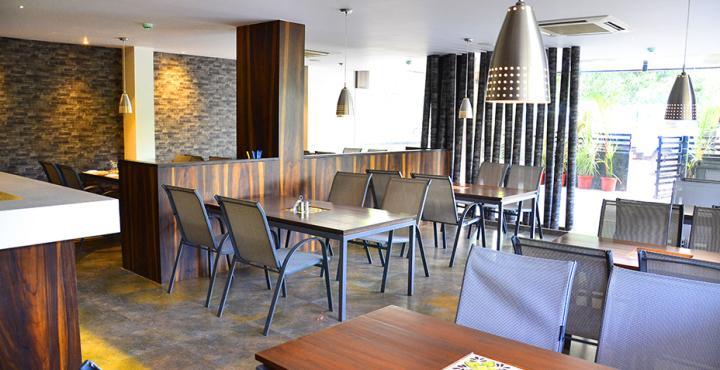 Hotel Celestiial , Candolim Bagian luar foto