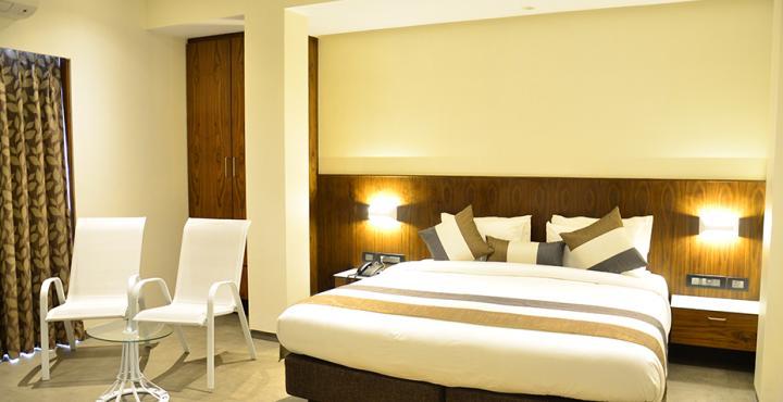 Hotel Celestiial , Candolim Bagian luar foto