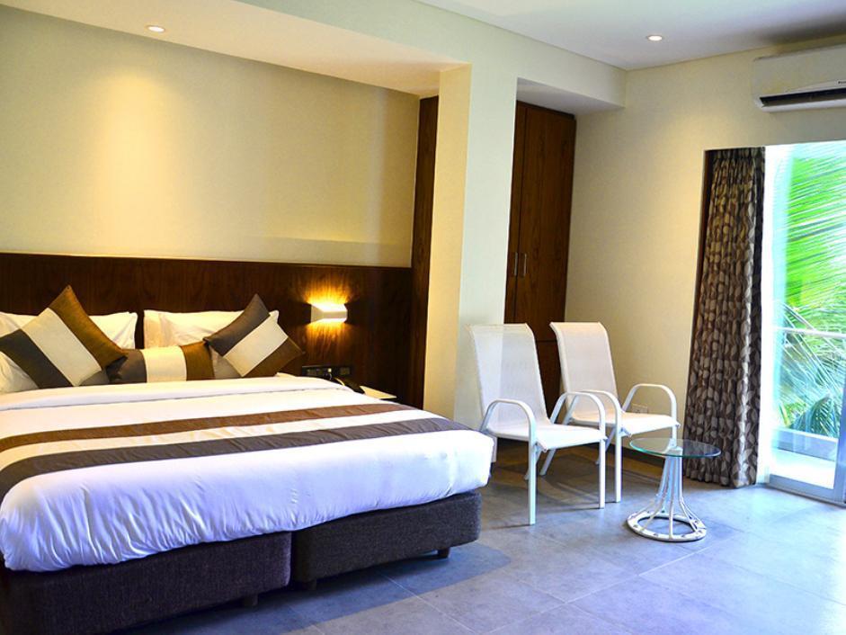 Hotel Celestiial , Candolim Bagian luar foto