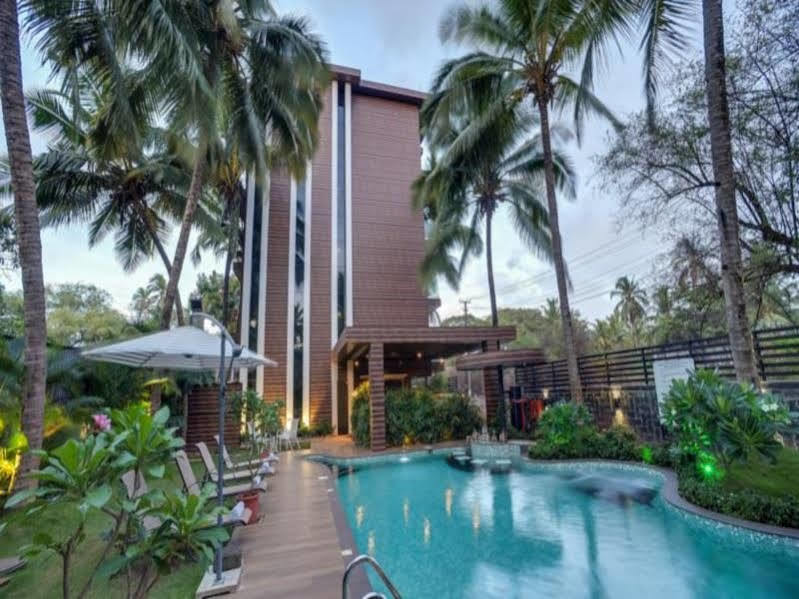 Hotel Celestiial , Candolim Bagian luar foto
